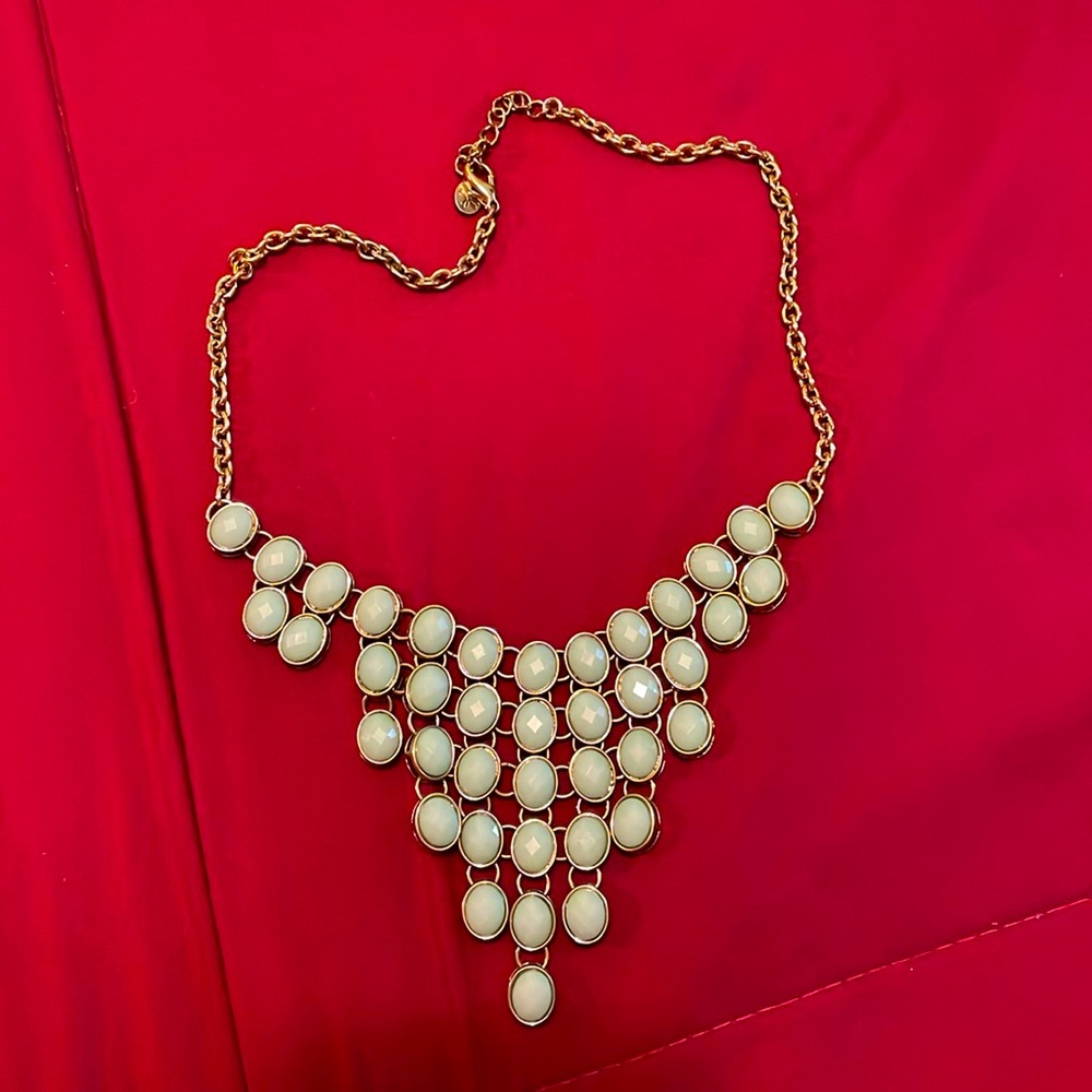 Statement necklace